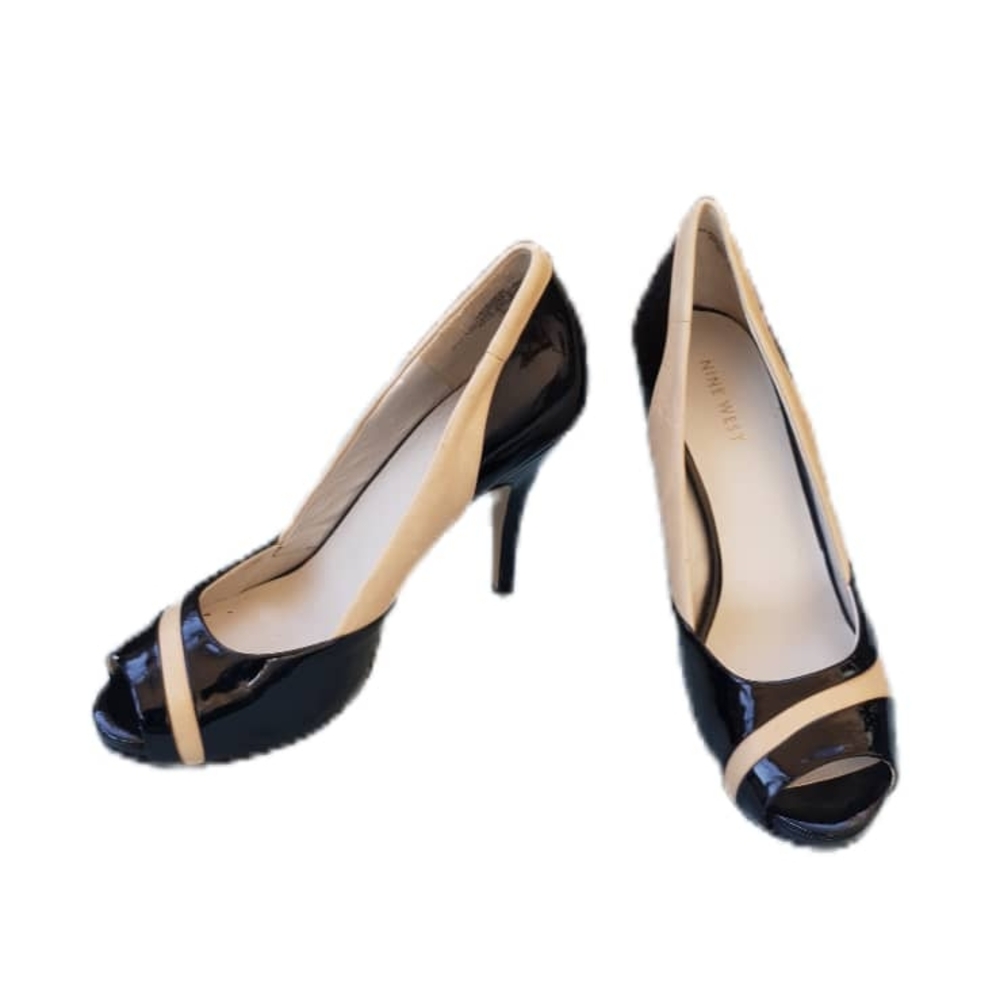 Nine West Glossy Black and Tan Heels